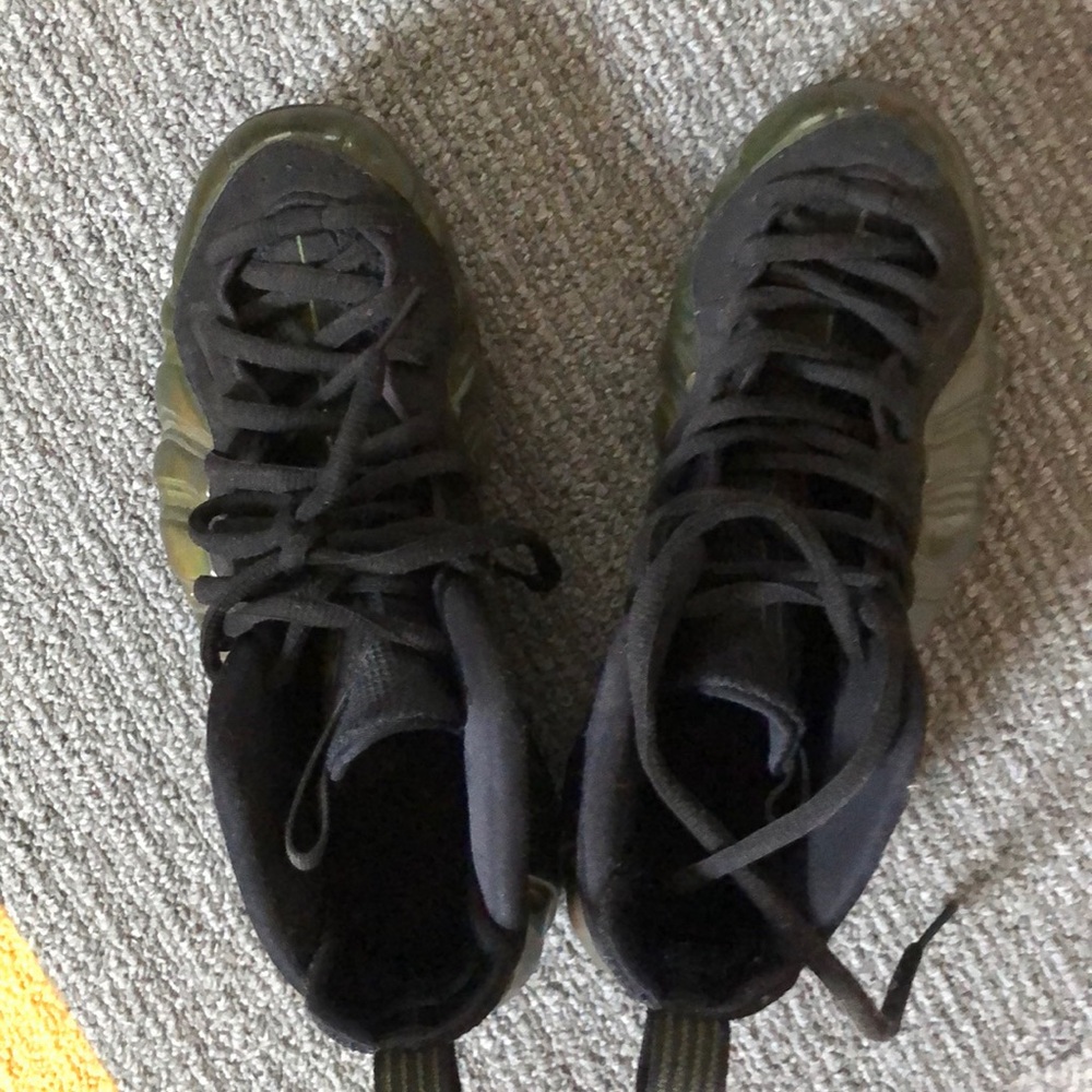 Barely worn NIKE foamposite